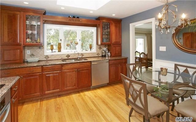 #1 photo, 1508 Hayes Court, Нассау ‖ East Meadow , NY 11554