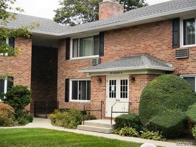 #1 photo, 265 Edmunton Drive, North Babylon , NY 11703
