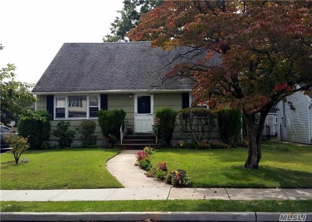 #1 photo, 38 Woodhollow Road, ナッソー郡 Albertson , NY 11507