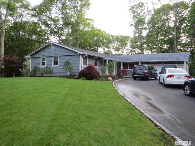 #1 photo, 100 Eddy Drive, Huntington Station , NY 11746