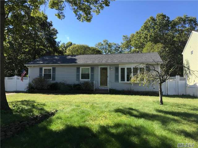 #1 photo, 366 N Bicycle Path, サフォーク郡 Pt.Jefferson Sta , NY 11776