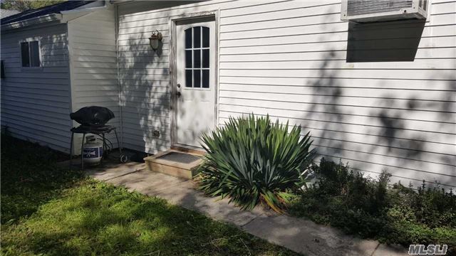 #1 photo, 22 Roosevelt Ave, Selden , NY 11784