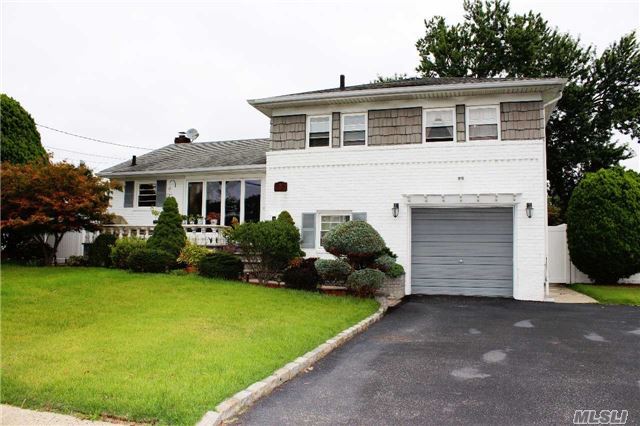 #1 photo, 7 Saint Johns Avenue, Hicksville , NY 11801