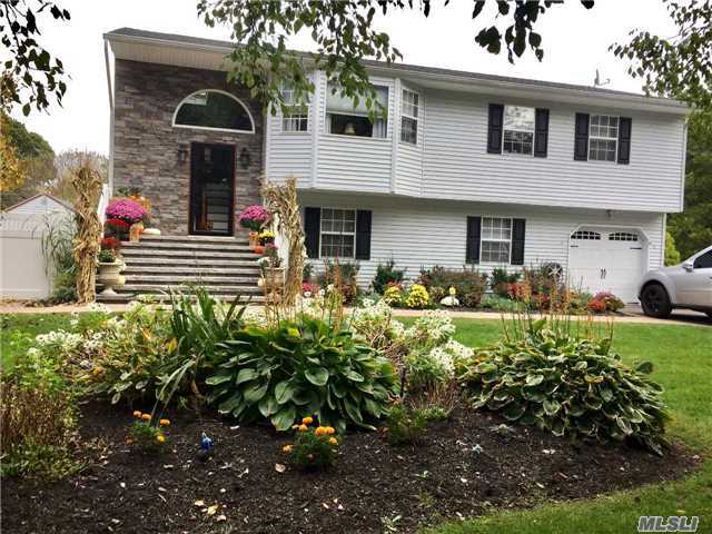 #1 photo, 57 Creighton Avenue, サフォーク郡 Lake Ronkonkoma , NY 11779