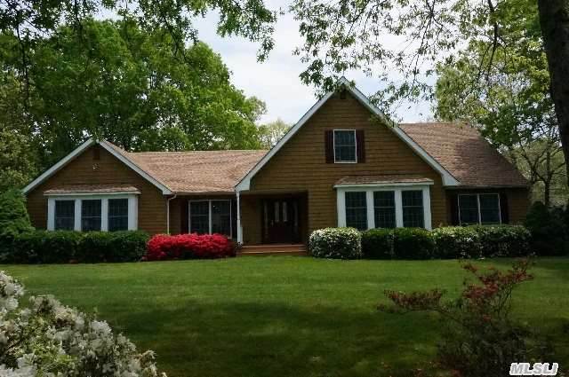 #1 photo, 77 Van Buren Street, サフォーク郡 Port Jefferson Station , NY 11776