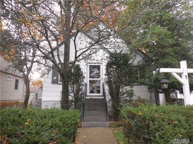 #1 photo, 5 Berkshire Road, ナッソー郡 Merrick , NY 11566