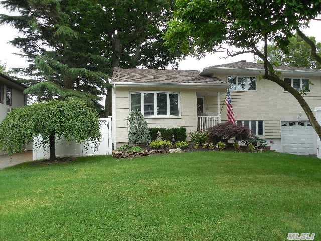 #1 photo, 1355 Park Avenue, ナッソー郡 Merrick , NY 11566