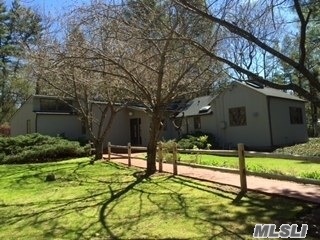 #1 photo, 381 Mill River Road, 롱 아일랜드 Oyster Bay , NY 11771