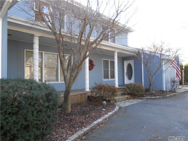 #1 photo, 2 Bushwick, Melville , NY 11747