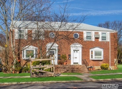 #1 photo, 260-63 Langston Avenue, Glen Oaks , NY 11004