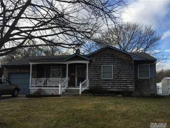 #1 photo, 106 Stephen Road, Bayport , NY 11705