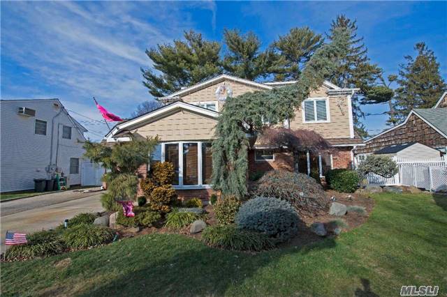 #1 photo, 7 Coachman Ln, 長島 Levittown , NY 11756