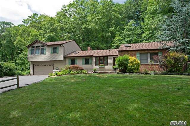 #1 photo, 10 Woodhollow Lane, سوفولك Huntington , Ny 11743