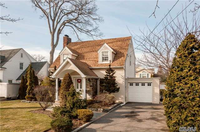 #1 photo, 21 Grundy Place, North Merrick , NY 11566