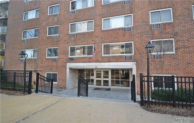#1 photo, 101 Clinton Avenue, Mineola , Ny 11501