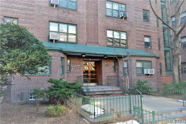#1 photo, 34-40 79th St, كوينز Jackson Heights , Ny 11372