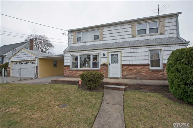 #1 photo, 29 Spruce Street, Hicksville , NY 11801