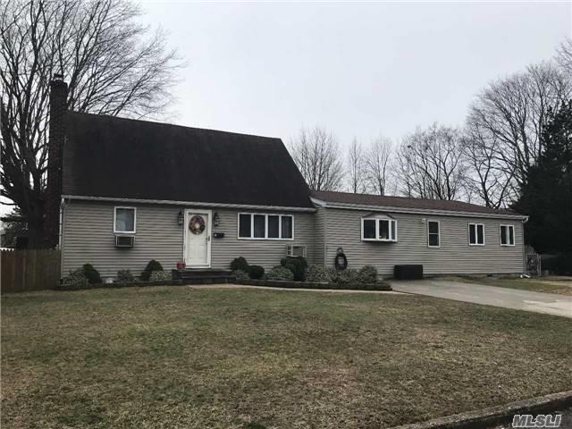 #1 photo, 7 Rosewood Place, Bay Shore , Ny 11706