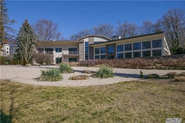 #1 photo, 150 East Shore Road, מחוז סאפוק Huntington Bay , NY 11743