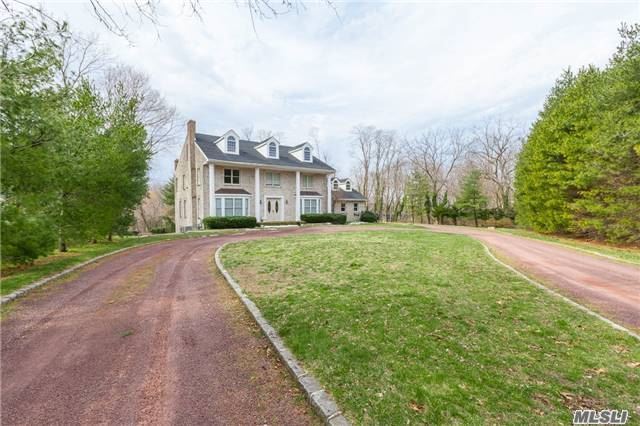 #1 photo, 18 Indian Valley Road, Setauket , NY 11733