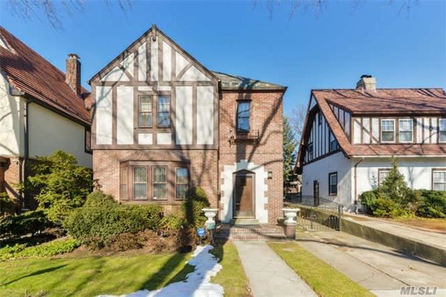 #1 photo, 70-45 Ingram Street, 뉴욕퀸즈 Forest Hills , Ny 11375