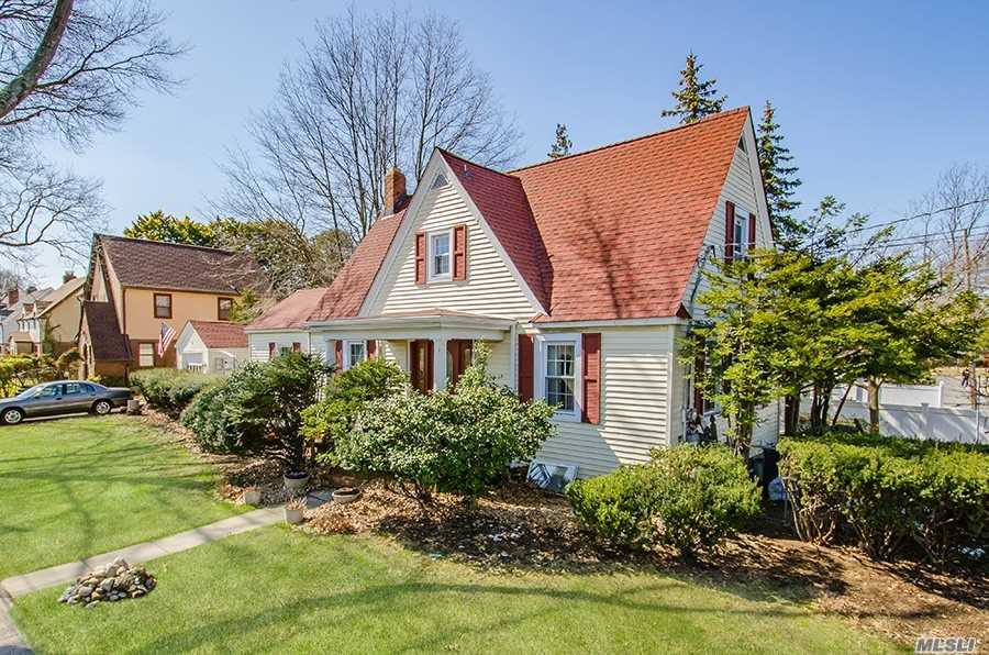 #1 photo, 36 Lewis Place, Hempstead , NY 11550