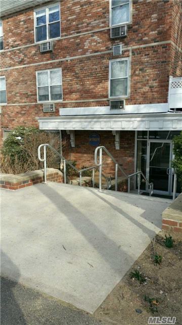 #1 photo, 40 Daley Place, Lynbrook , NY 11563