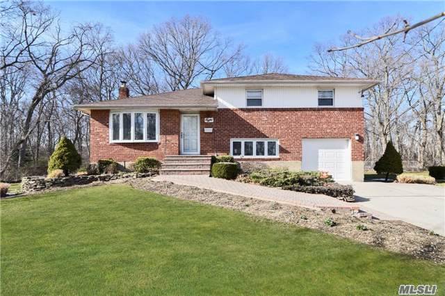 #1 photo, 8 Park Drive, Massapequa Park , Ny 11762