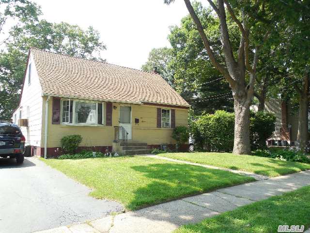 #1 photo, 119 Rhode Avenue, North Merrick , NY 11566