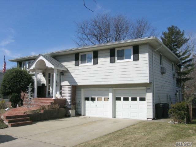 #1 photo, 2206 Bellewood Drive, 長島 Merrick , NY 11566