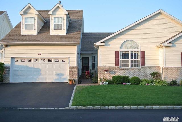 #1 photo, 10 Constantine Way, Mt. Sinai , NY 11766