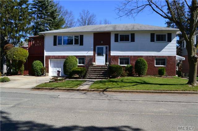 #1 photo, 3 Earl Street, 长岛 花卉园 Floral Park , Ny 11001