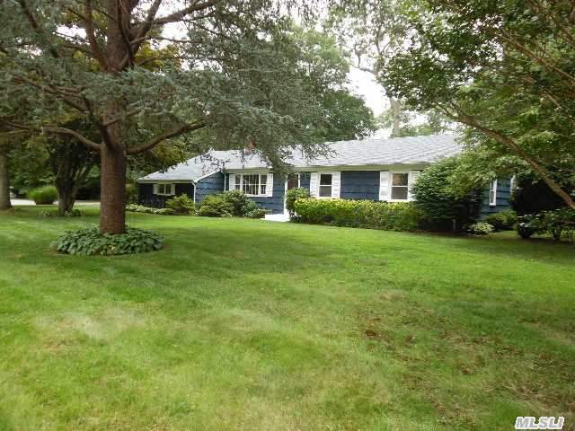 #1 photo, 10 Daisy Lane, サフォーク郡 Smithtown , NY 11787