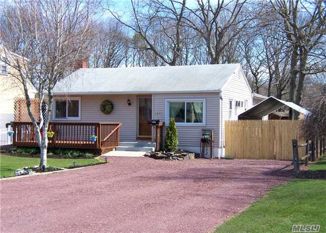 #1 photo, 1077 Reilly Street, Bay Shore , NY 11706