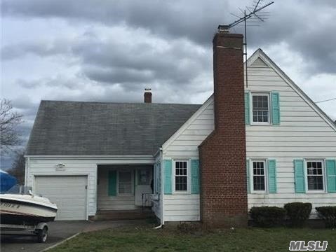 #1 photo, 11 Park Lane Place, Massapequa , NY 11758