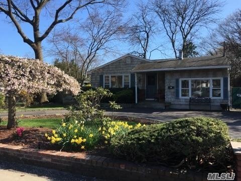 #1 photo, 20 Bay Shore Road, 東長島 西艾斯利普 West Islip , NY 11795