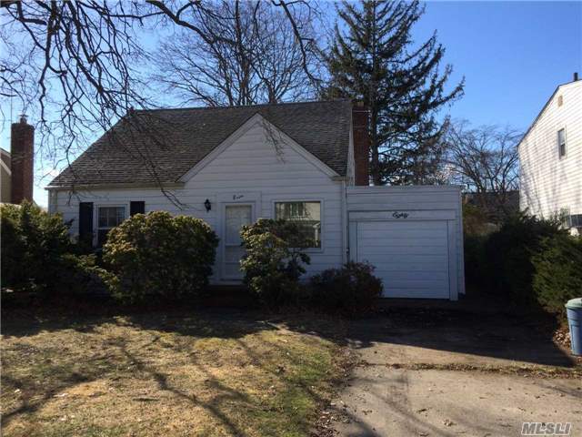 #1 photo, 80 Edgeworth Street, 长岛 Valley Stream , Ny 11581