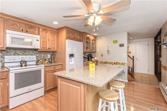 #1 photo, 19 Hillberry Lane, Holbrook , NY 11741