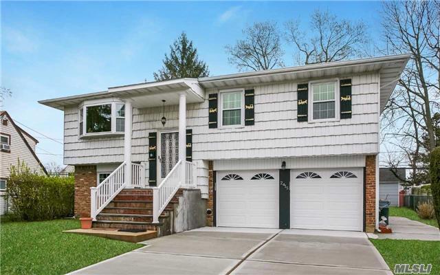 #1 photo, 2415 Cooper Drive, ناسو East Meadow , NY 11554