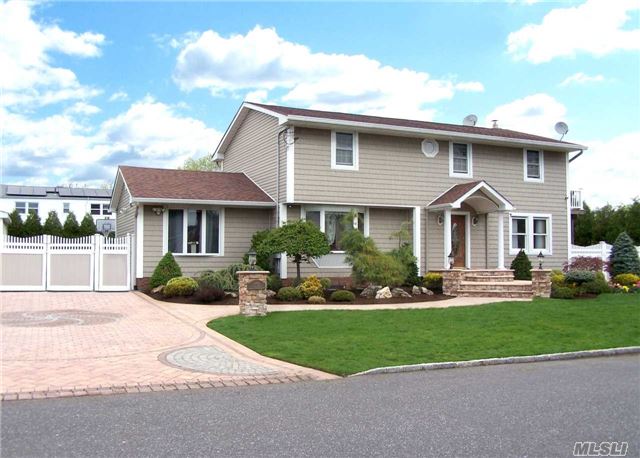 #1 photo, 340 50th Street, Lindenhurst , NY 11757