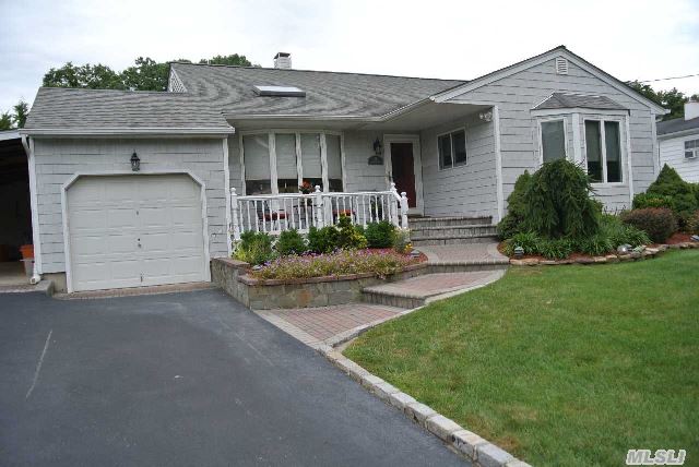 #1 photo, 25 Grand Street, سوفولك Smithtown , NY 11787