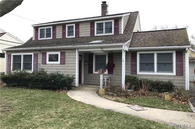 #1 photo, 318 Wright Avenue, নাসাউ কাউন্টি Carle Place , NY 11514