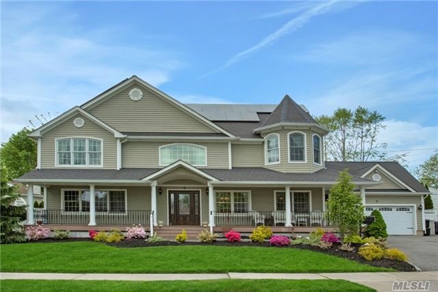 #1 photo, 6 Lark Court, Old Bethpage , NY 11804