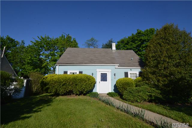 #1 photo, 26 Shelter Lane, Levittown , NY 11756
