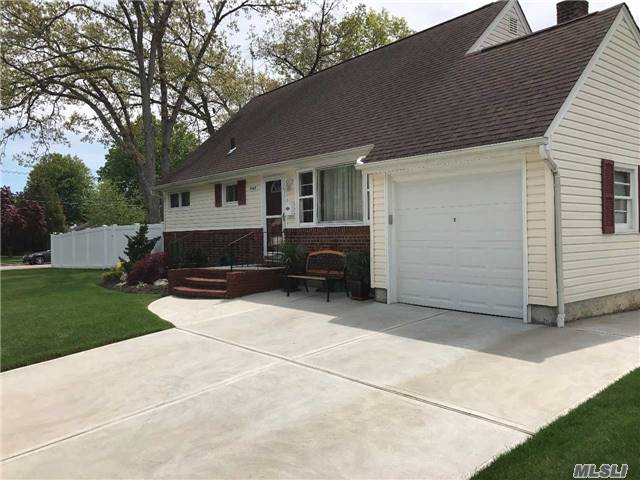 #1 photo, 1668 N Jerusalem Road, 长岛 North Merrick , NY 11566