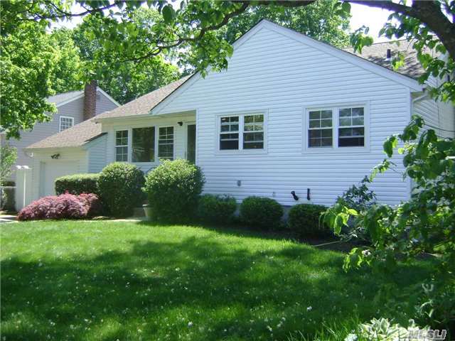 #1 photo, 186 E 23rd Street, Huntington Station , NY 11746