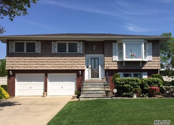 #1 photo, 631 N Dyre Avenue, 東長島 西艾斯利普 West Islip , NY 11795