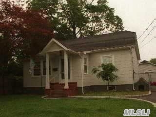 #1 photo, 6 Lexington Avenue, Merrick , NY 11566