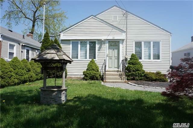 #1 photo, 36 Rockaway Avenue, নাসাউ কাউন্টি Westbury , NY 11590