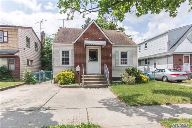 #1 photo, 116 Casper Street, ナッソー郡 Valley Stream , NY 11580